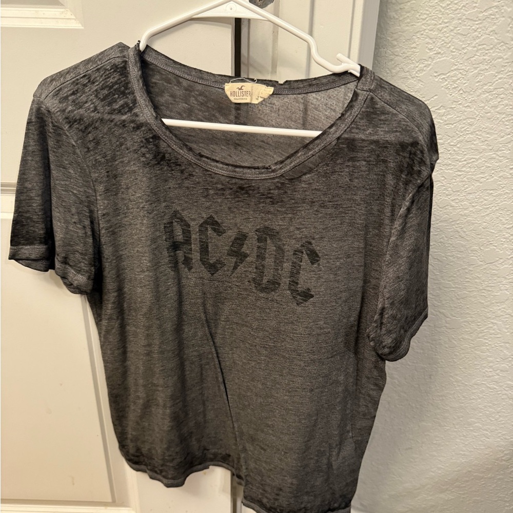 Hollister Women's Charcoal Graphic Tee